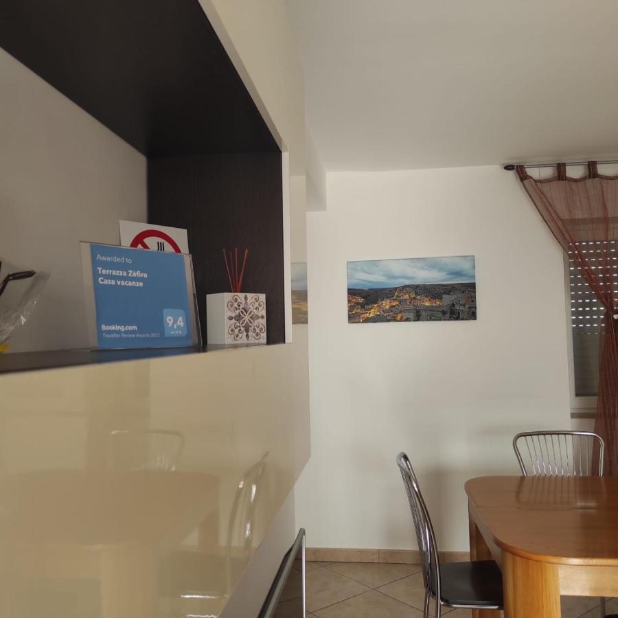 Terrazza Zefiro Casa Vacanze Матера Экстерьер фото
